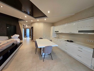 Оренда 3 к квартира новобуд Центральний р-н вул Адміральська