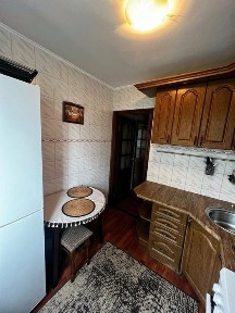 Продаю однокімнатну квартиру по вул. Відінська