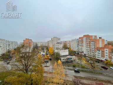 Продам 1 кімнатну квартиру в новобудові. оз. Чеха.