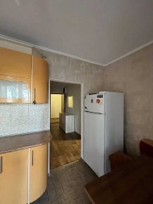 Продается 1 комн. квартира 40 кв. м, Кинотеатр Космос