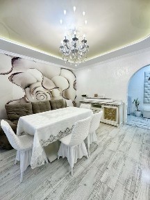 Продаж великої квартири з ремонтом