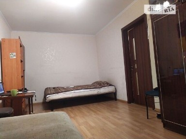 Здам в оренду кімнату на просп. Павла Тичини 28 довгостроково • ID 32474657