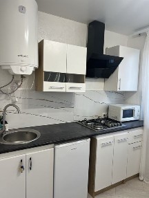 Оренда трикімнатної. Павліченка. Перша здача. Сучасний ремонт