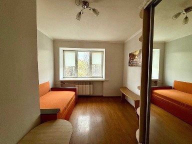 Здається 1-кімн. кв., вул. О.Теліги, ст. м.Дорогожичи