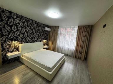 ОРЕНДА Двокімнатної кв. ЖК <a href='/newbuilding/6614/view/zk-optimisto'>Оптимісто</a> 2 роздільні кімнати+кухня-студія