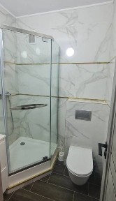 Продам 2 кім в центрі Грушевського