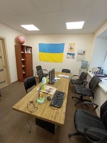 Офіс з ремонтом. Попільня