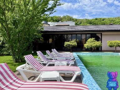 Продаж БЕЗ КОМІСІЇ будинку 670 кв. метрів у «Альпійці» з басейном