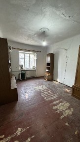 Продам 2-комнатную жэковскую квартиру Центр