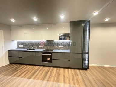 Киев, Михаила Максимовича ул., 32б