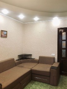 3-кімн. квартира, 70 кв. м., 4 Таврічеський, 6/10