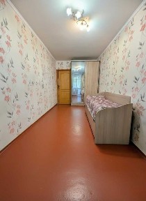 Продаж 2-кімнатної квартири з роздільними кімнатами. Торг