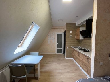 Київська область, Вишневе