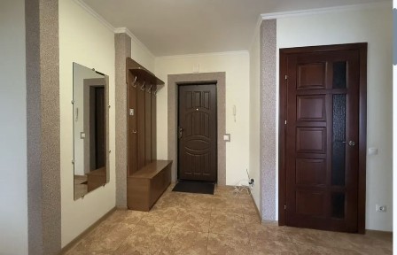 Комфортна 2/х кім у центрі у новобудові