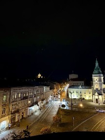 Львів, Галицький, Леонтовича 1