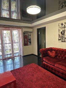 СВІТЛО НЕ ВИМТКАЮТЬ.VIP с джакузі. Центр міста. Інтурист.