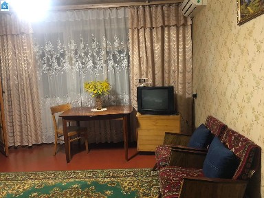 Дніпро, Центральний район, М. Грушевського, 14
