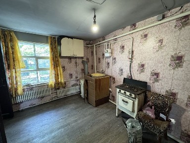 Оренда половини будинку біля центру