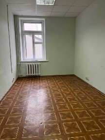 Київ, Печерський, вулиця Богдана Хмельницького 3