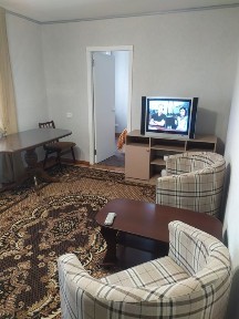 Здам 3 ком кВ на Байрона