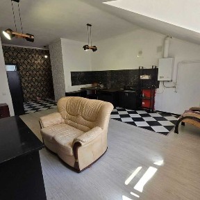 Простора, цікава 2-х с. Петропавлівська борщагівка, Софіївський пров., 18