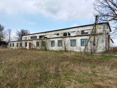 Нежитлова будівля - ремонтна майстерня