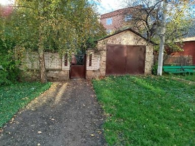 Продається будинок у центральній частині міста