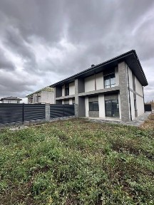 Крутий дуплекс в цікавій локації Бучі