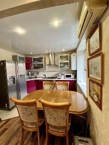 Продам 3х кімнатну квартиру р-н Левада. Індивідуальне опалення.