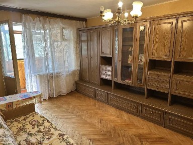 Продажа 1-комнатной квартиры 38 м², Кловский спуск, 20
