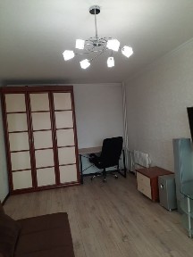 Сдам шикарную 1-кв 40 м2 на Победе 5.Все есть 11000