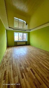 Продаж двокімнатної квартири по вул. Берестовська ( кол. Пушкіна)