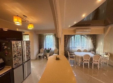 3-к. кв. Вул. Івана Франка 137, центр