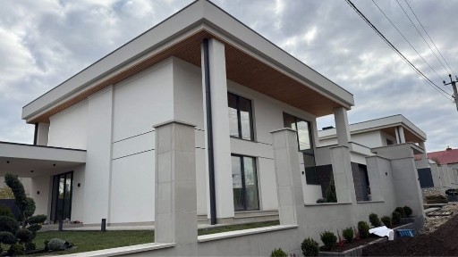 Продається будинок, поблизу ТЦ Подоляни