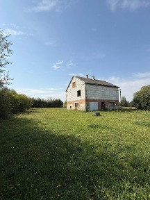 Продаж будинку + земельна ділянка біля Жовкви