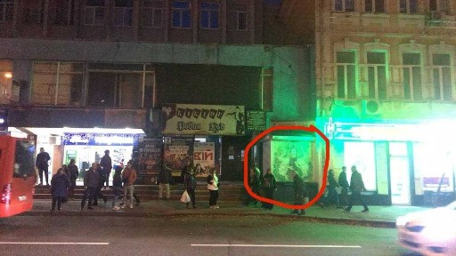 Оренда приміщення 12кв на зупинці Небесної Сотні