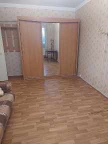 Здам квартиру біля метро