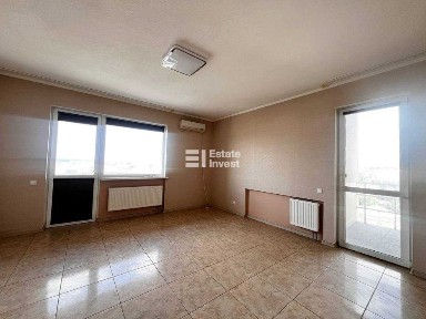 Здається 3 кімн. кв. під тихий офіс у центрі міста, вул. Короленка, 23