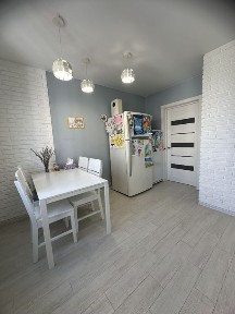 Квартира від власника трикімнатна 90 м ДВРЗ