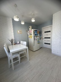 Квартира від власника трикімнатна 90 м ДВРЗ
