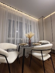 2х ком квартирас, кухня 20м2, Центр Ирпень