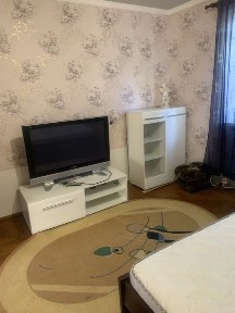 В Продажу ДОБРОТНИЙ Будинок/Літня кухня