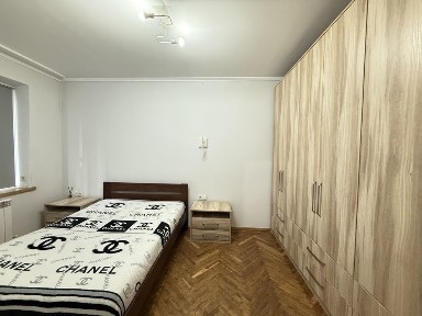 Оренда 2к квартири ЩЄРБАНЮКА з місцем під авто