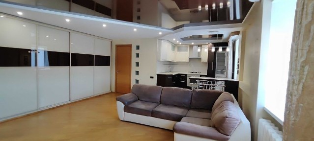 Здається двокімнатна квартира з ремонтом. Меблі та побутова техніка