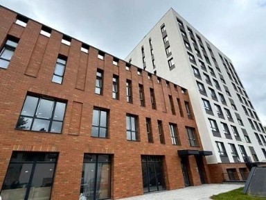 Продам 2-х кімнатну квартиру по вул. Навроцького