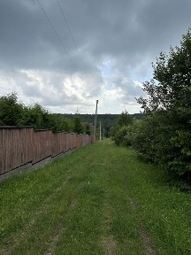 Продається дачний будинок і зем. ділянка поблизу Моршина