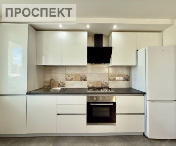 Здам 1 кімн. квартиру з ремонтом пр-т Лушпи (ТРЦ « Лавина») Автономка