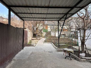 Снимите часть дома на Политехнической, в районе пр. Поля