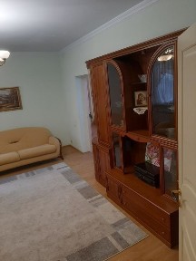 Сдам дом в самом центре города.