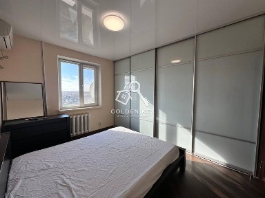 Продаж двокімнатної квартири, Центрально-міський р-н ( Карачуни)